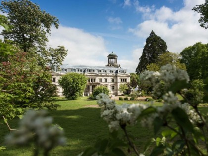 Foto: Schloss mit Park Kaarz